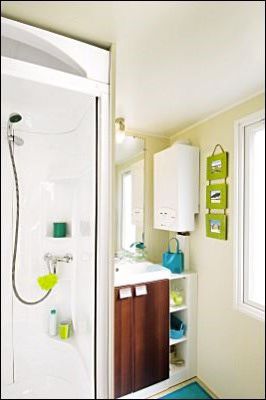 Standard Mobile Home - Shower room